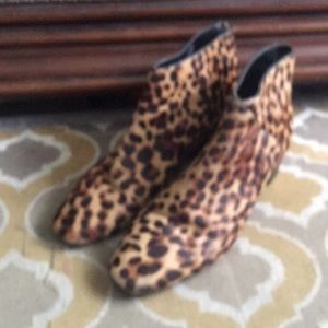 Leopard print bootie